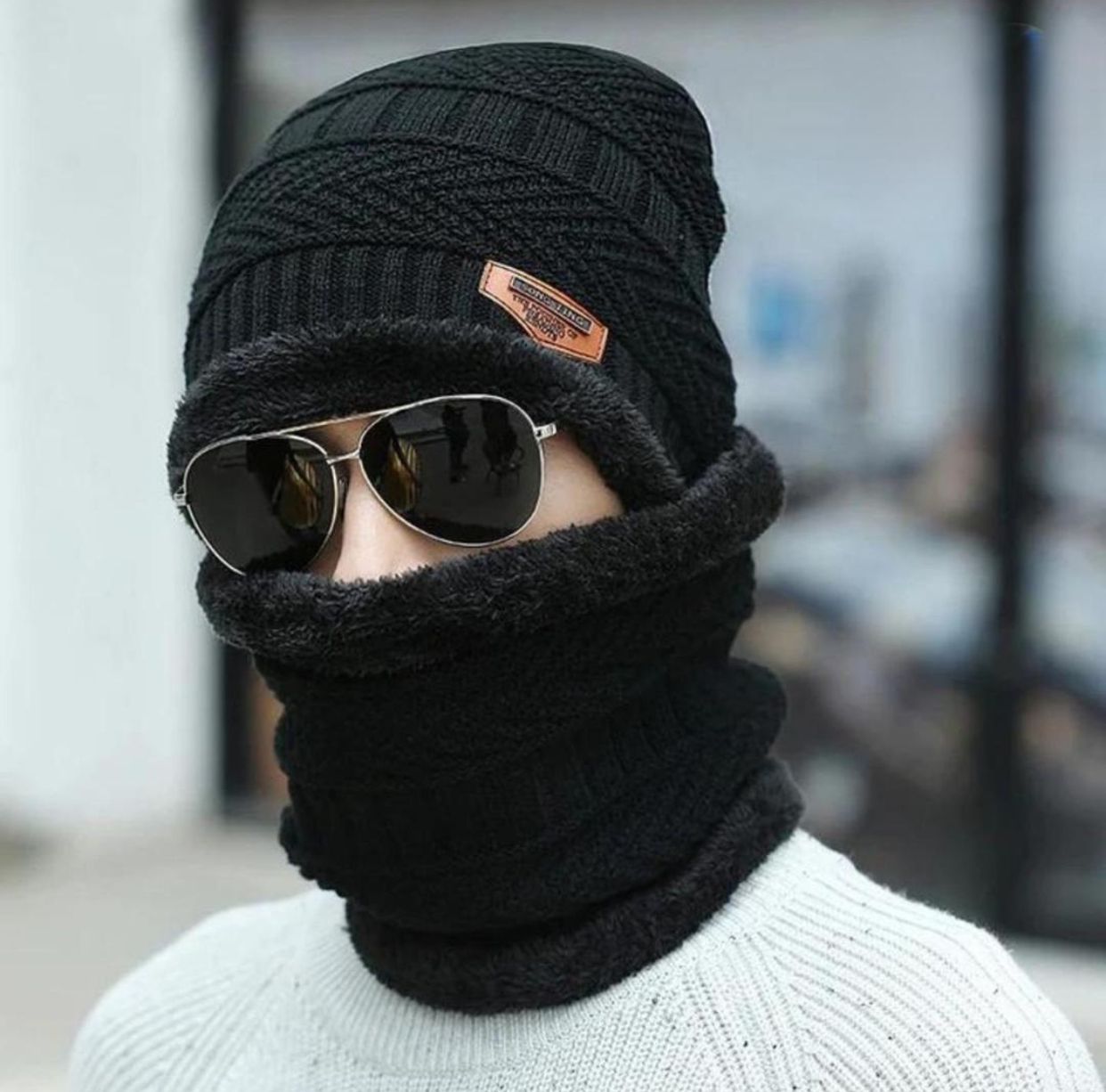 Woolen Winter cap with neck warmer