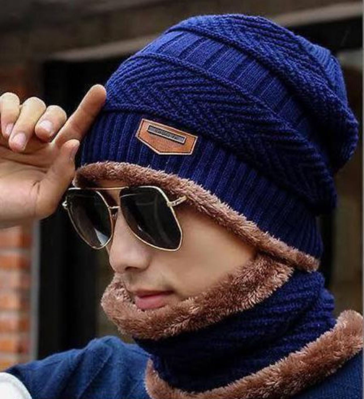 Woolen Winter cap with neck warmer