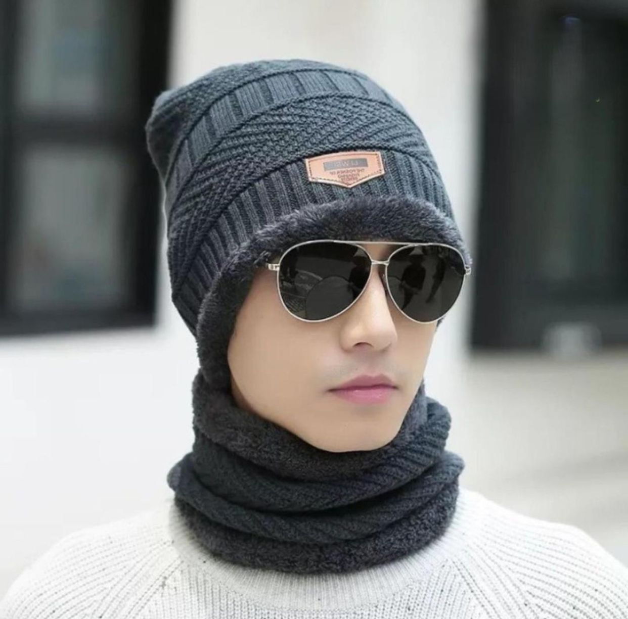 Woolen Winter cap with neck warmer